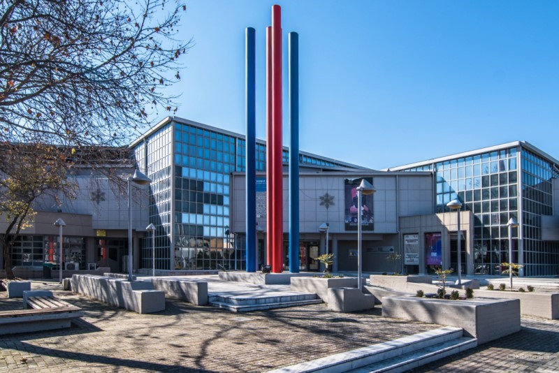 Παραιτήσεις και βαρύ κλίμα